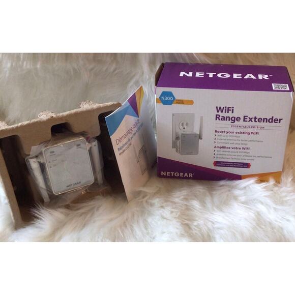 Netgear WiFi Extender for Internet - Picture 4 of 4
